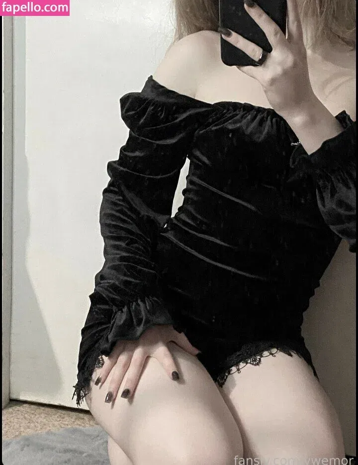 Vwemor Onlyfans Photo Gallery 