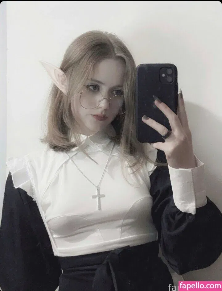 Vwemor Onlyfans Photo Gallery 