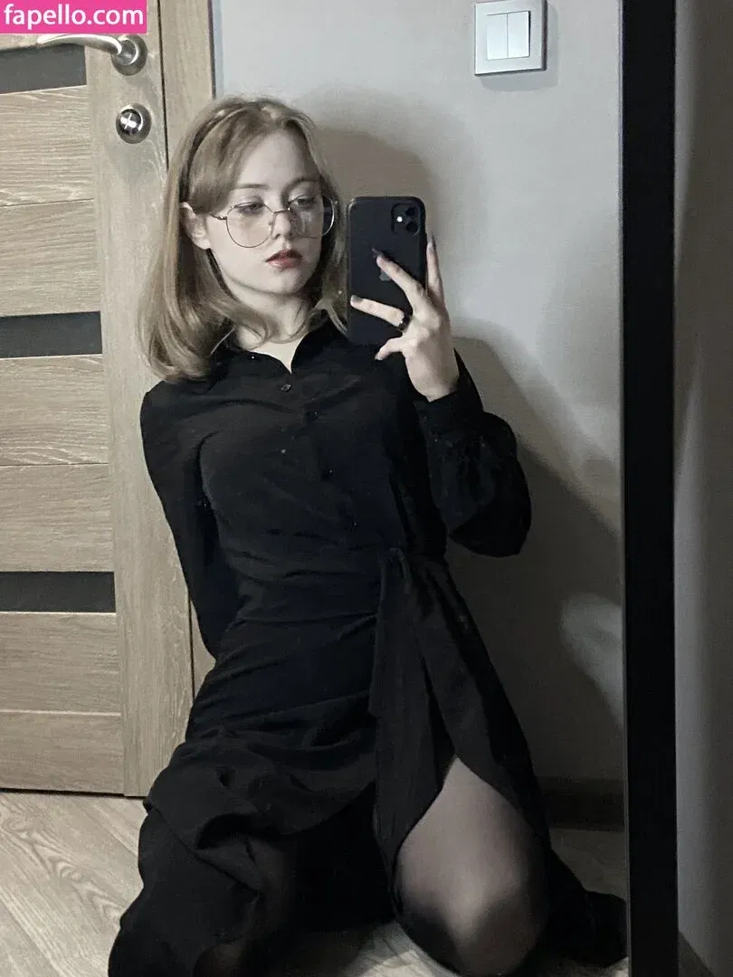 Vwemor Onlyfans Photo Gallery 