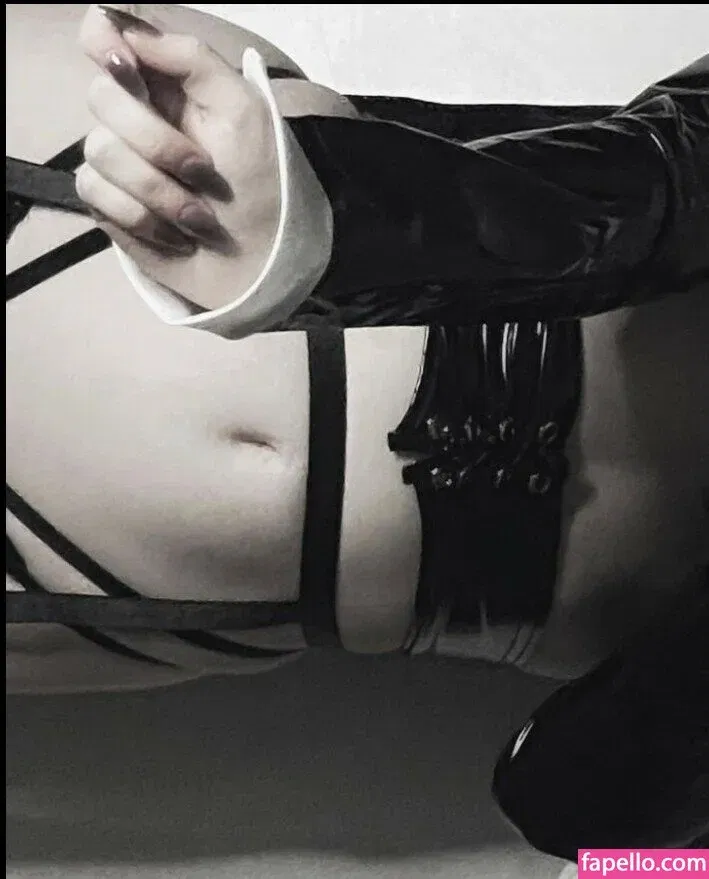 Vwemor Onlyfans Photo Gallery 