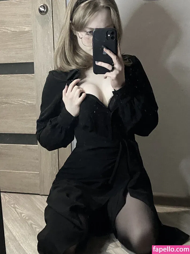 Vwemor Onlyfans Photo Gallery 