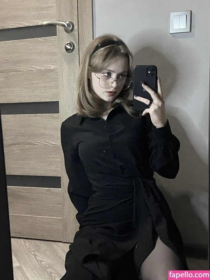 Vwemor Onlyfans Photo Gallery 