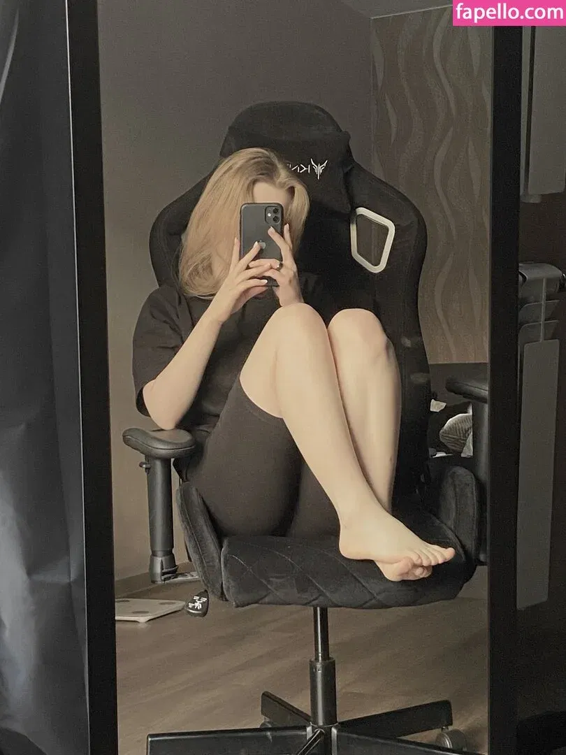 Vwemor Onlyfans Photo Gallery 