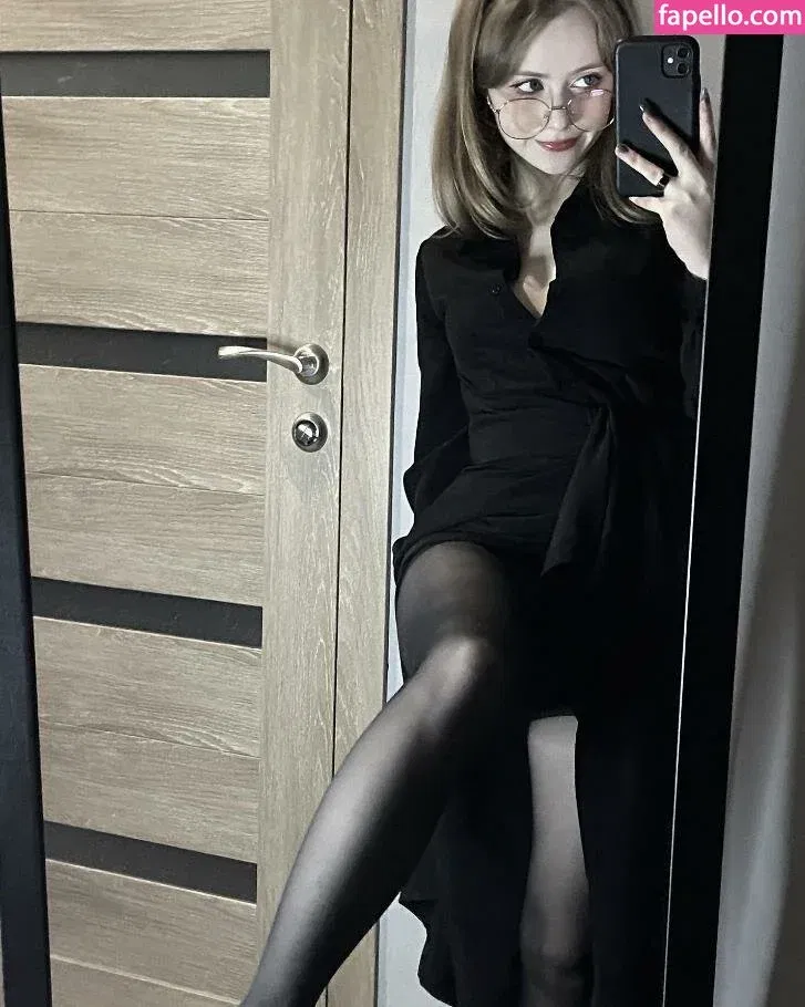 Vwemor Onlyfans Photo Gallery 