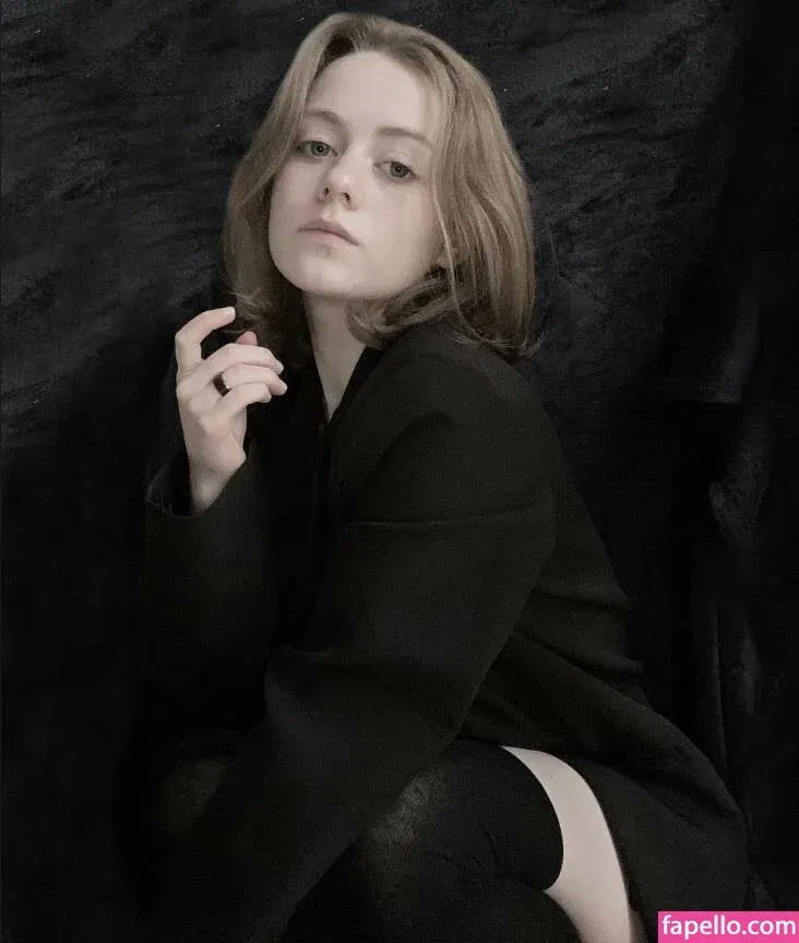 Vwemor Onlyfans Photo Gallery 