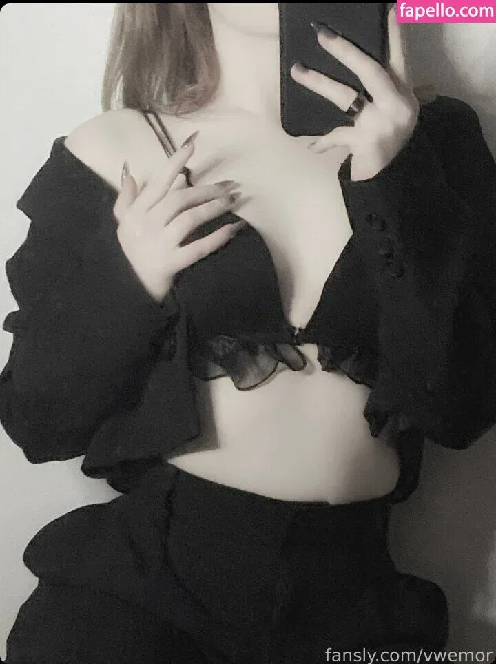 Vwemor Onlyfans Photo Gallery 