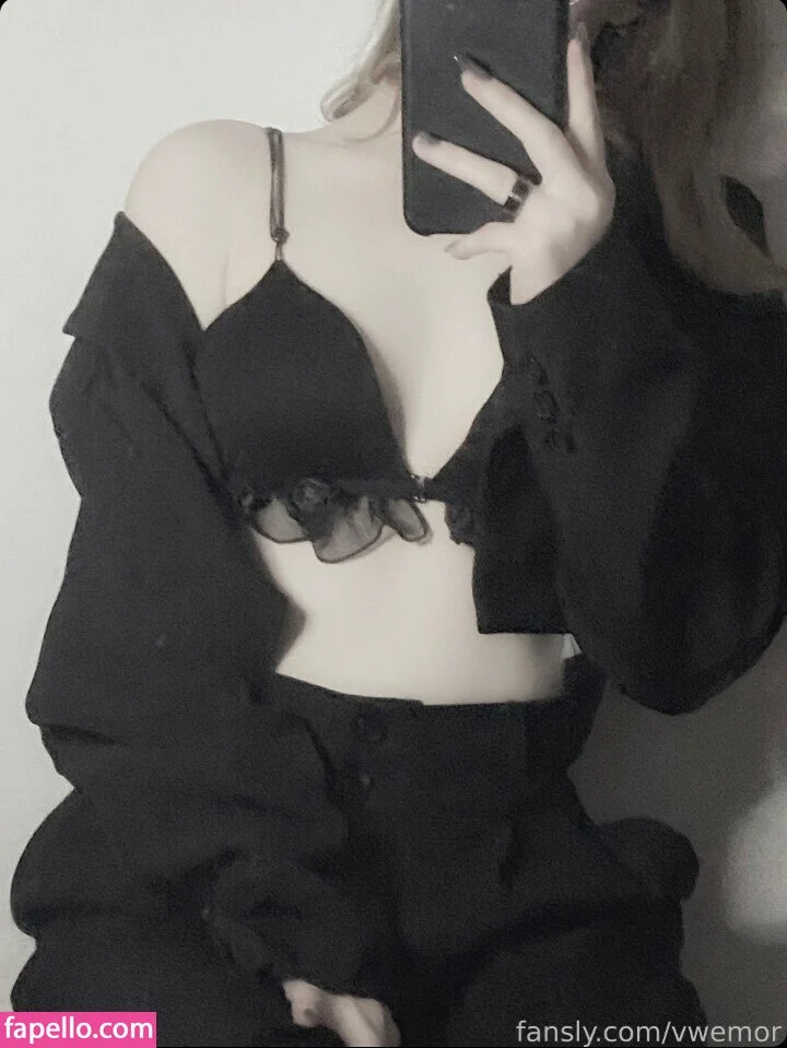 Vwemor Onlyfans Photo Gallery 