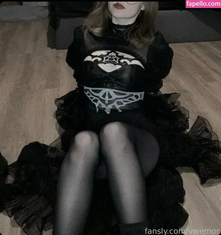 Vwemor Onlyfans Photo Gallery 