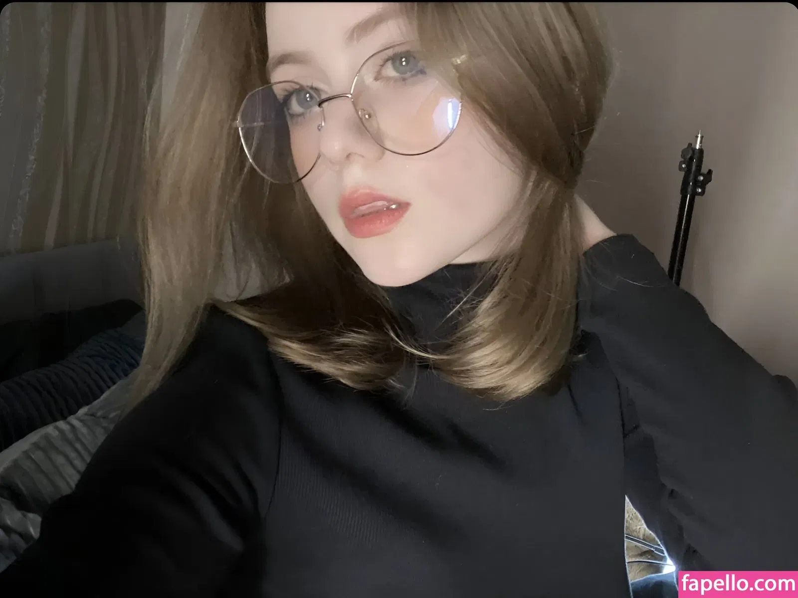 Vwemor Onlyfans Photo Gallery 