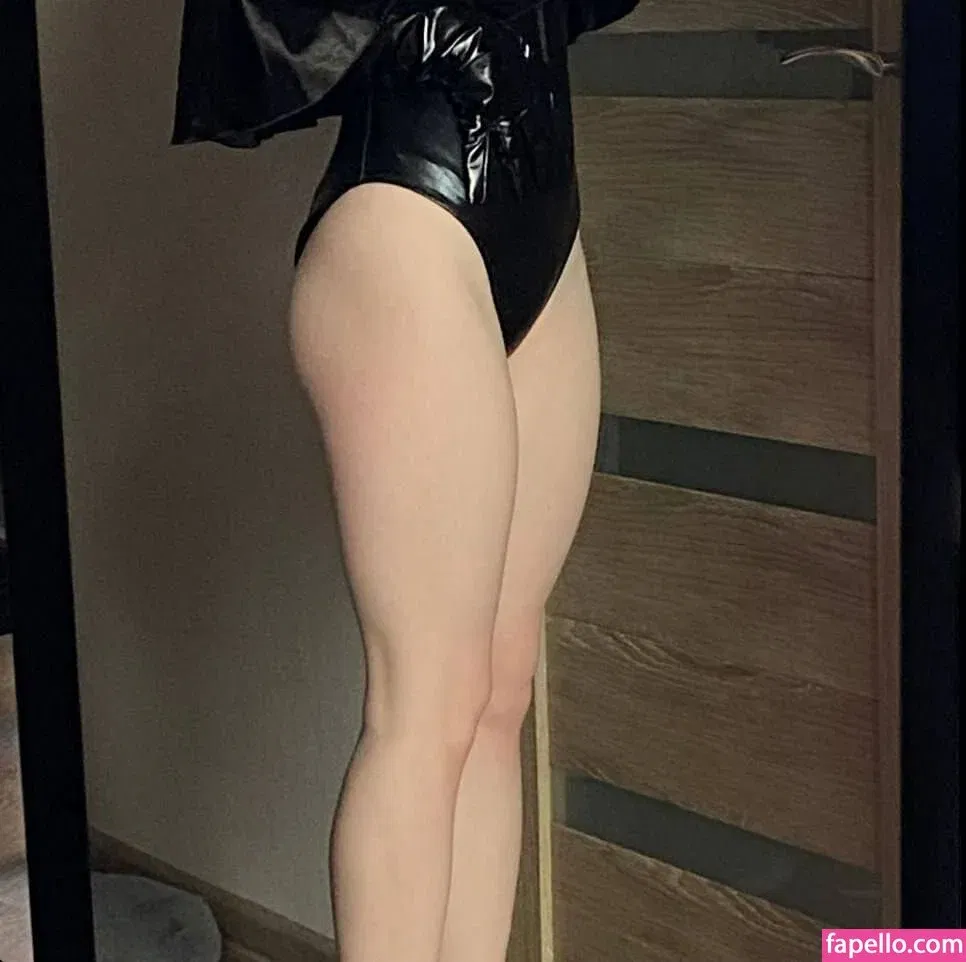 Vwemor Onlyfans Photo Gallery 