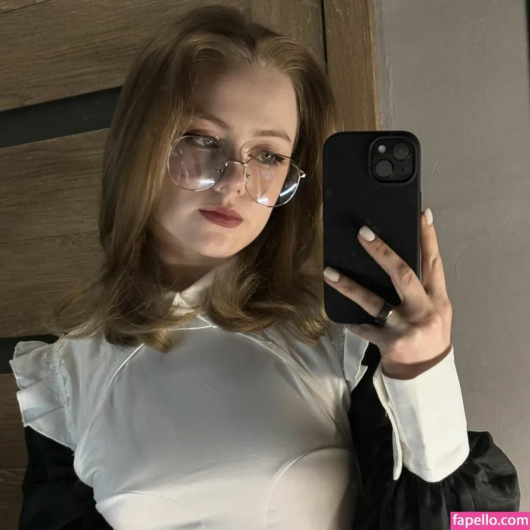 Vwemor Onlyfans Photo Gallery 