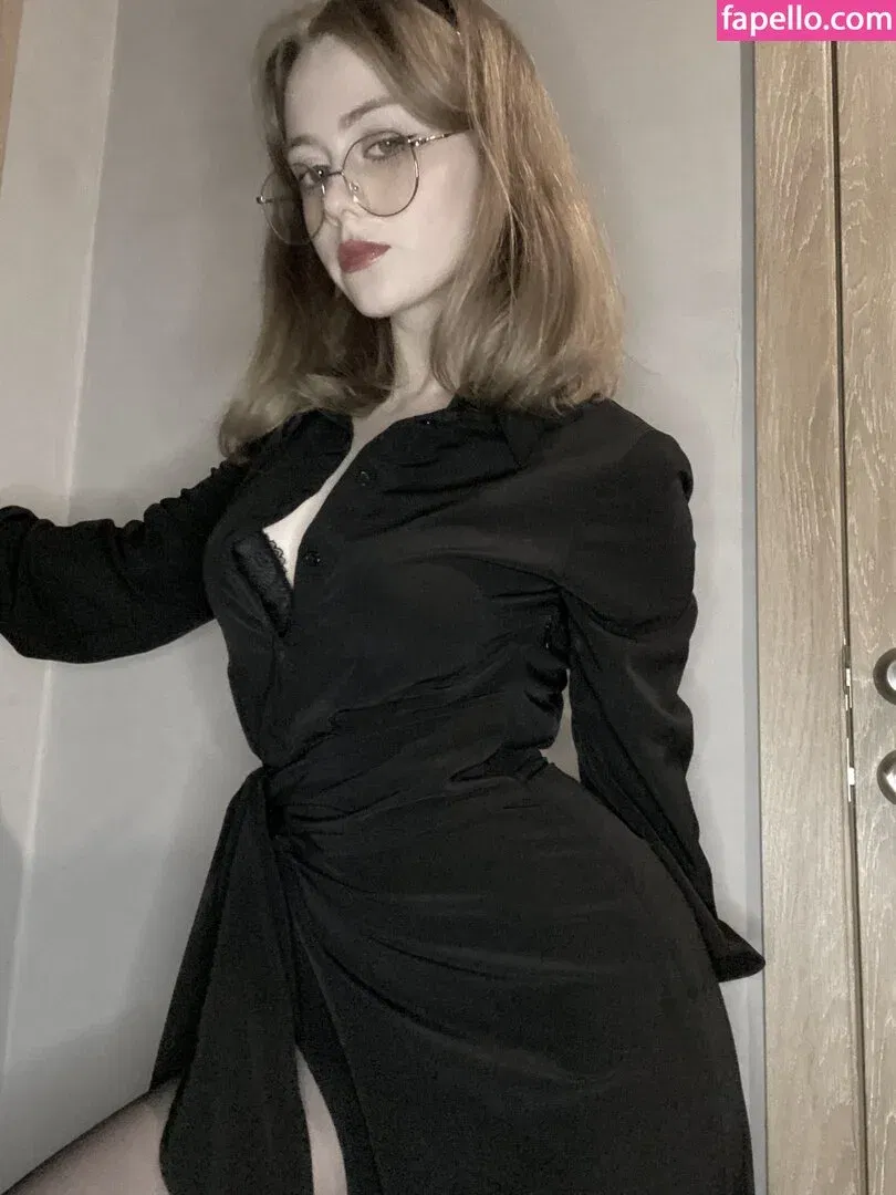 Vwemor Onlyfans Photo Gallery 