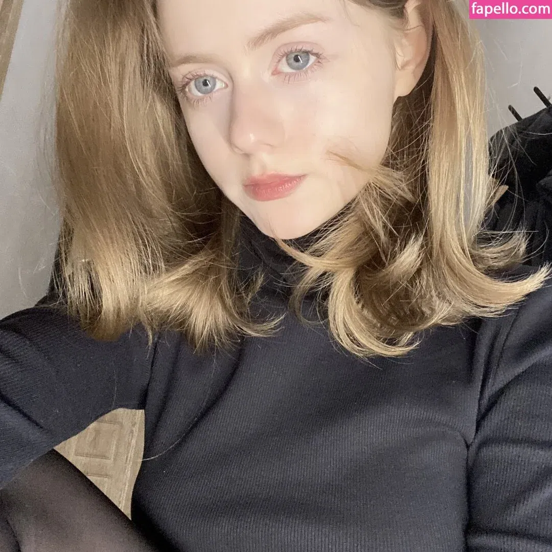 Vwemor Onlyfans Photo Gallery 