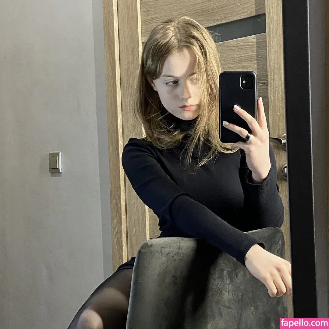 Vwemor Onlyfans Photo Gallery 