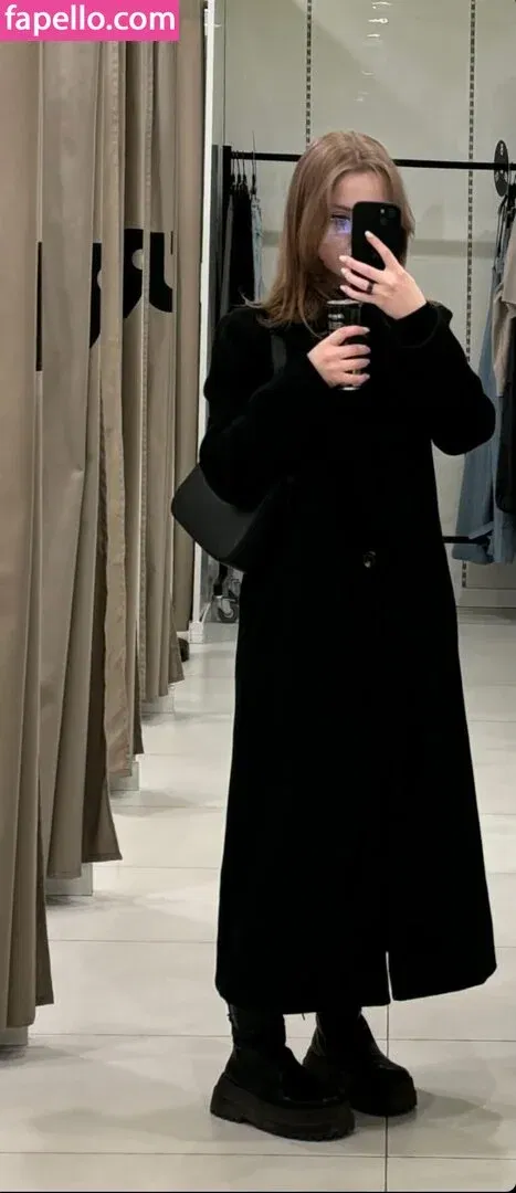 Vwemor Onlyfans Photo Gallery 