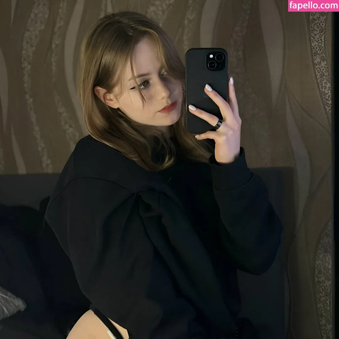 Vwemor Onlyfans Photo Gallery 