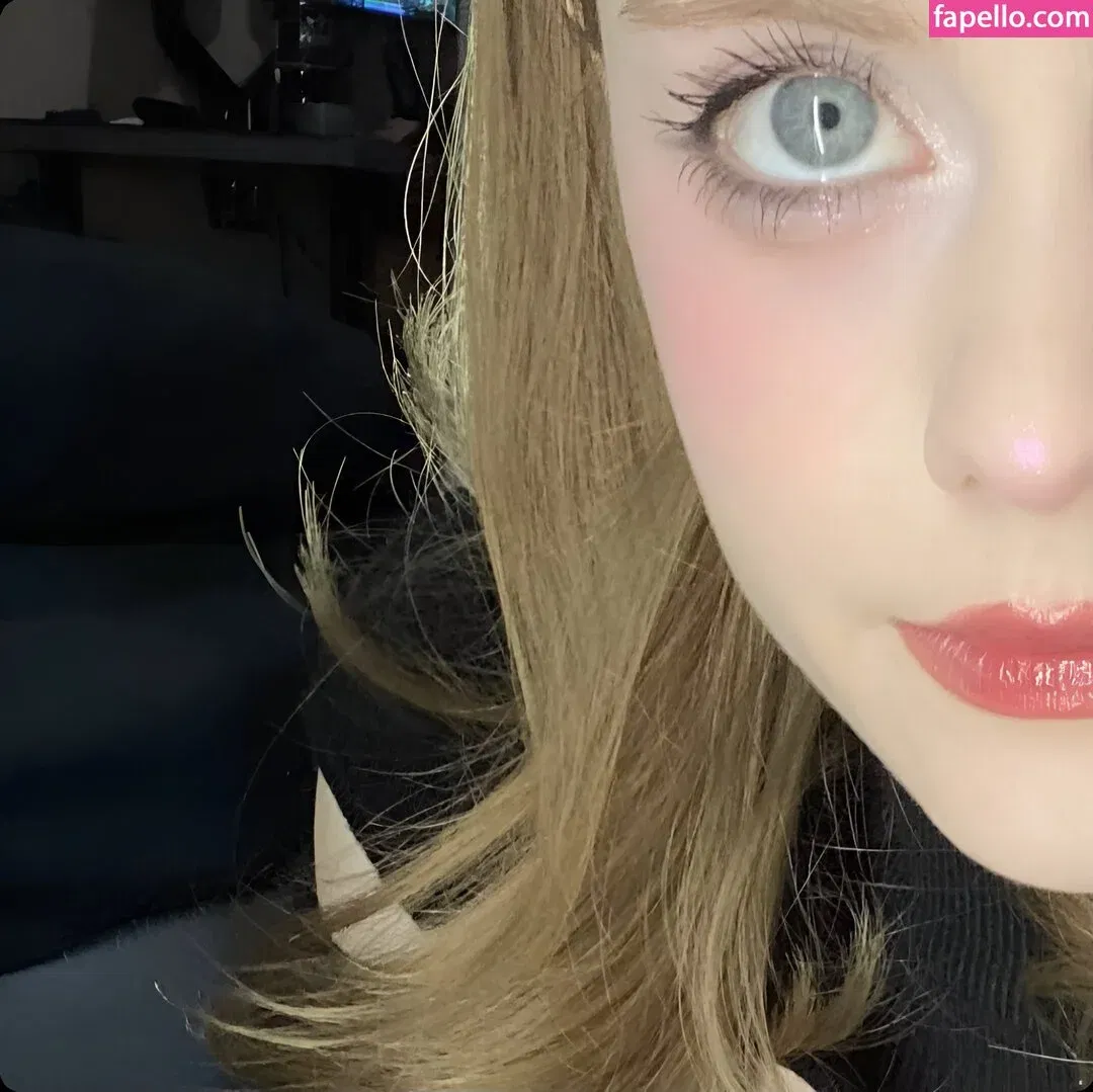 Vwemor Onlyfans Photo Gallery 