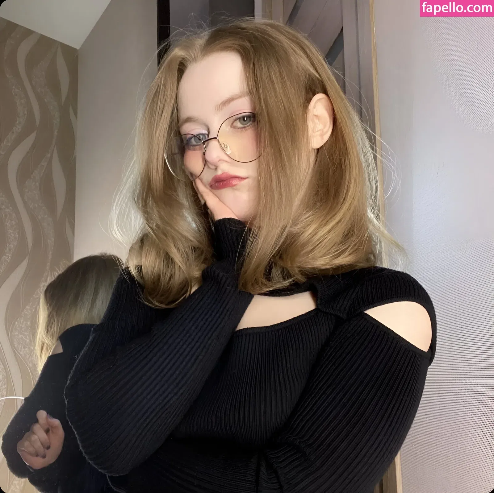 Vwemor Onlyfans Photo Gallery 