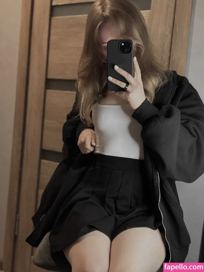 Vwemor Onlyfans Photo Gallery 