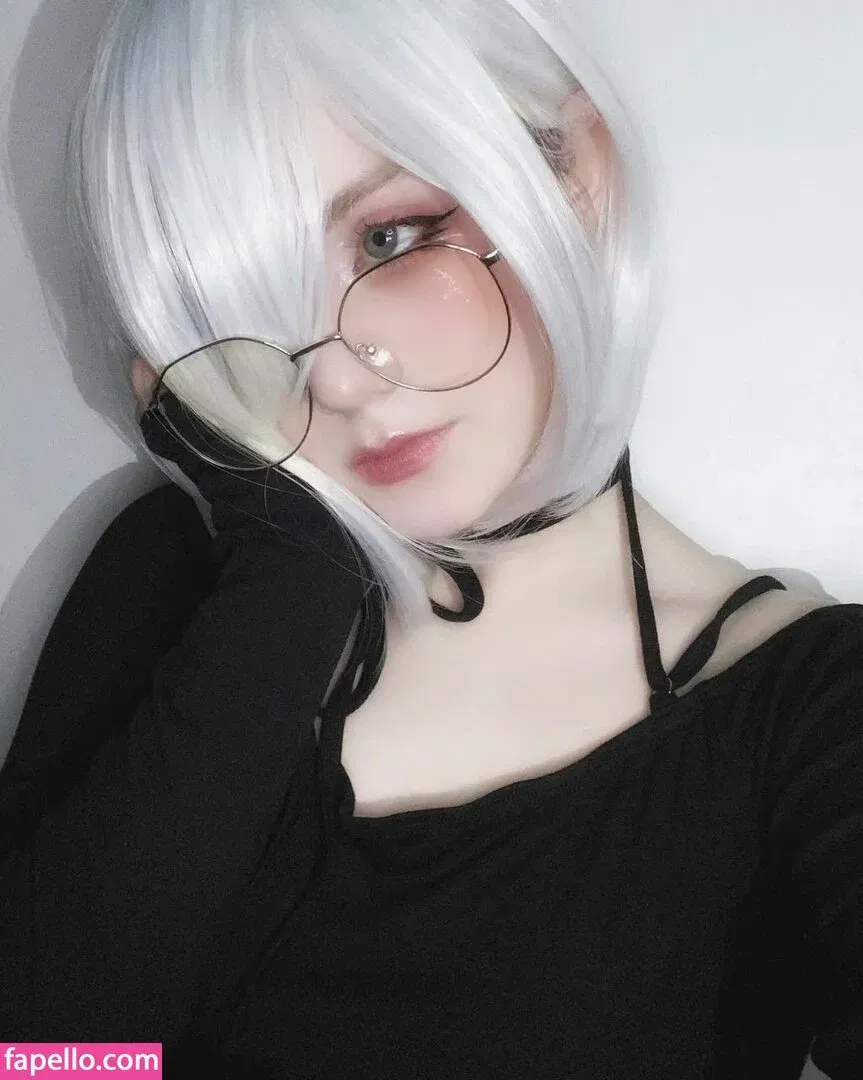 Vwemor Onlyfans Photo Gallery 