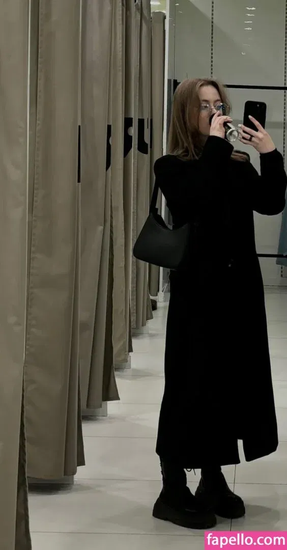 Vwemor Onlyfans Photo Gallery 