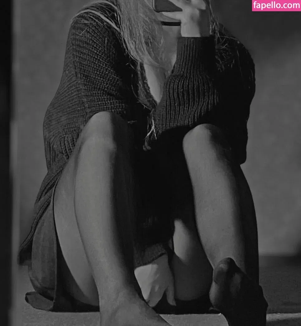 Vwemor Onlyfans Photo Gallery 