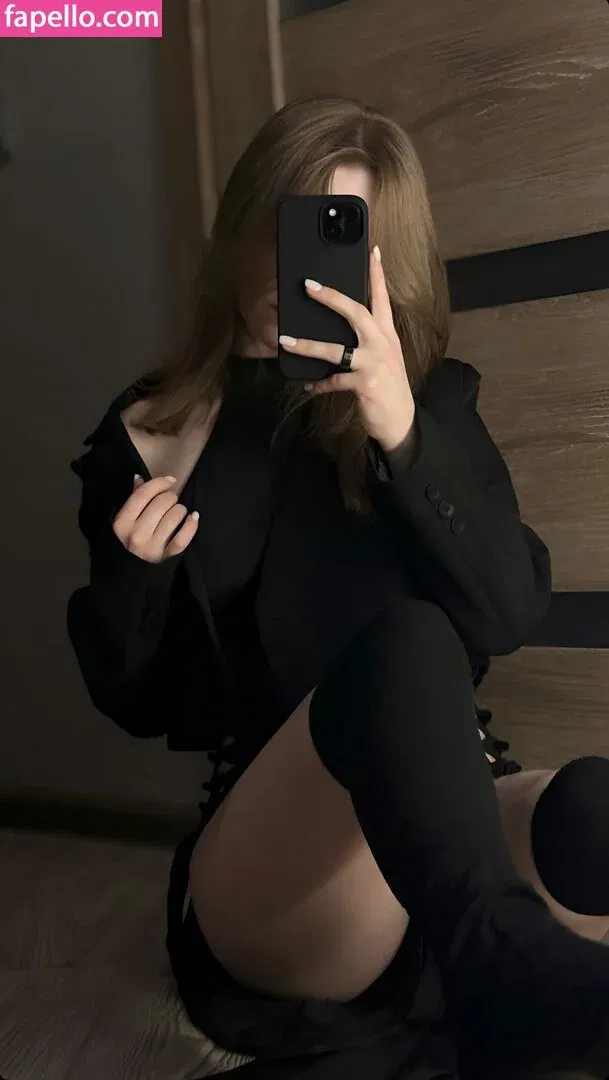 Vwemor Onlyfans Photo Gallery 