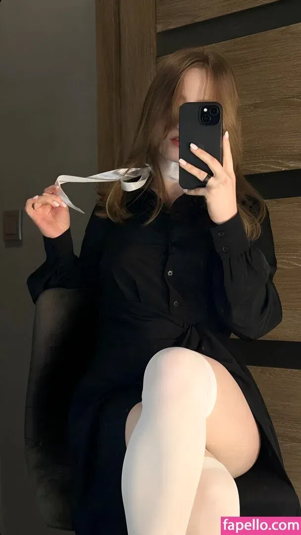 Vwemor Onlyfans Photo Gallery 