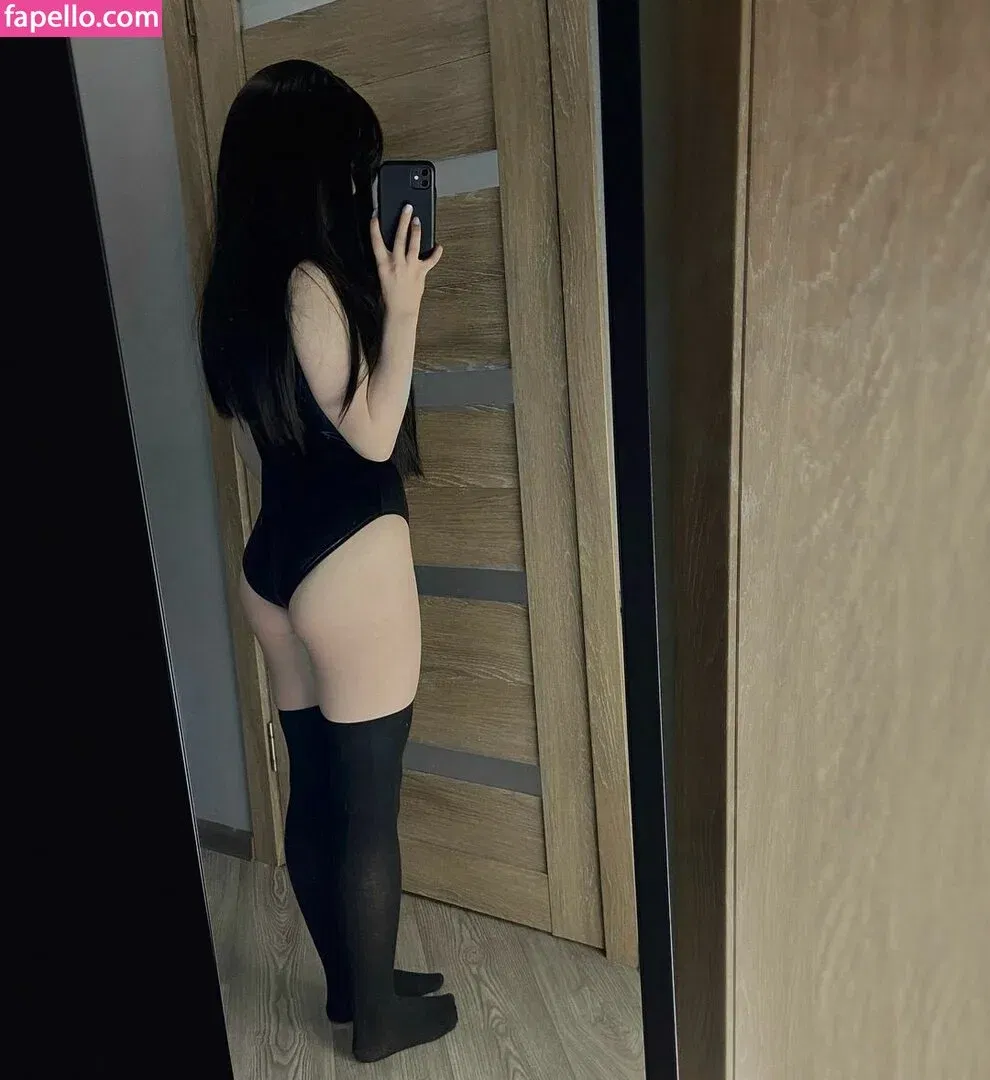 Vwemor Onlyfans Photo Gallery 