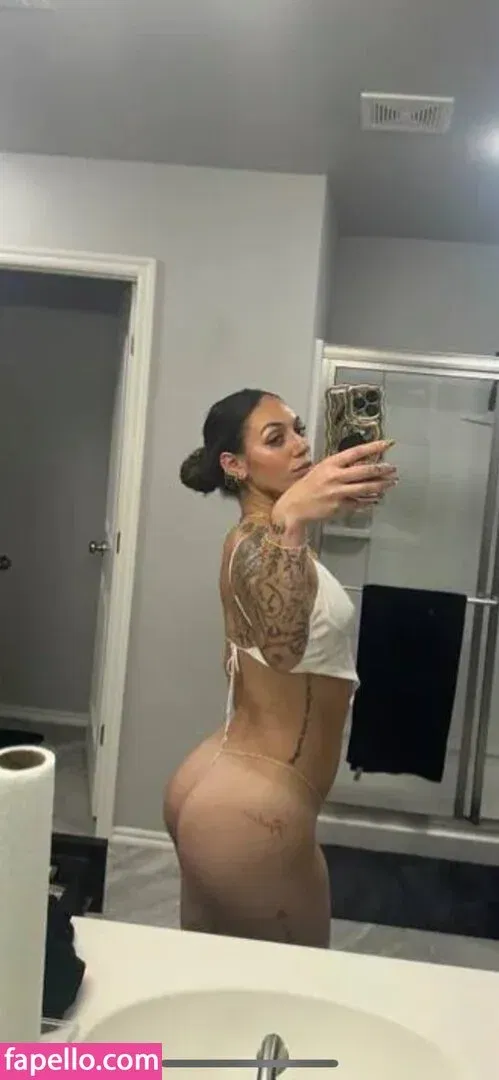 Vwemor Onlyfans Photo Gallery 