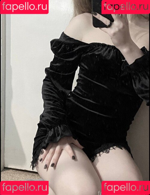 Vwemor Onlyfans Photo Gallery 