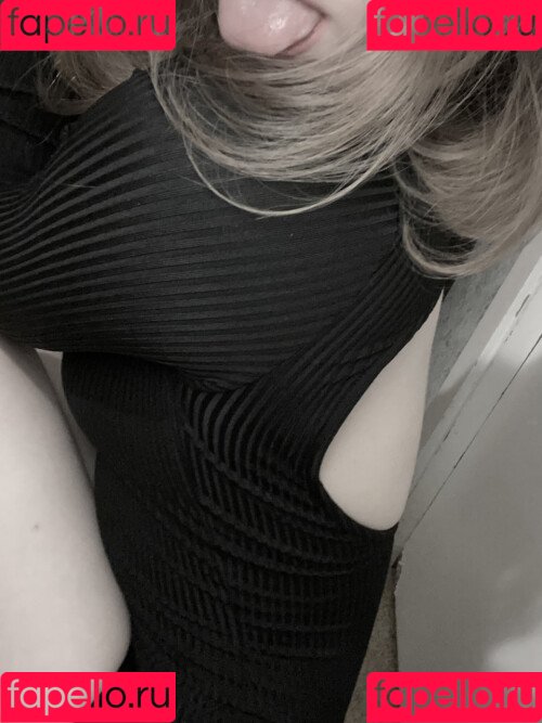 Vwemor Onlyfans Photo Gallery 