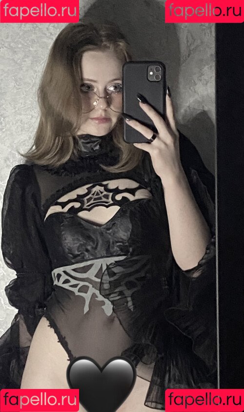 Vwemor Onlyfans Photo Gallery 