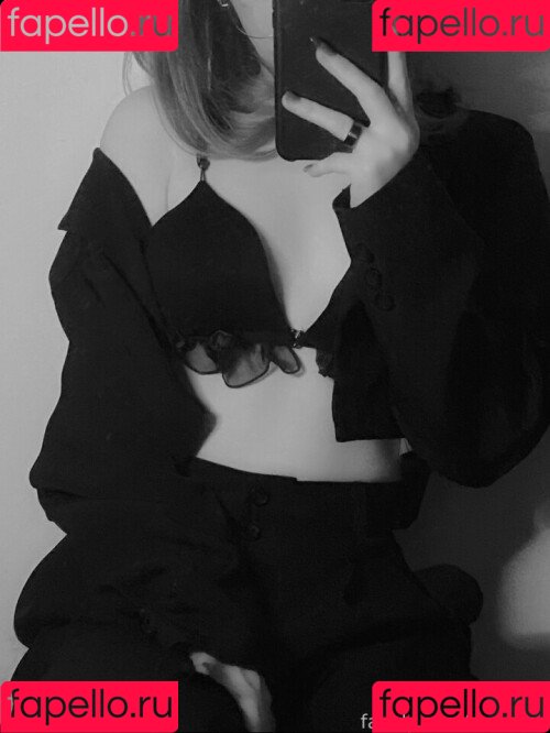 Vwemor Onlyfans Photo Gallery 