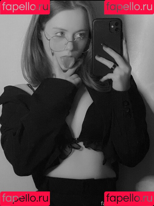 Vwemor Onlyfans Photo Gallery 