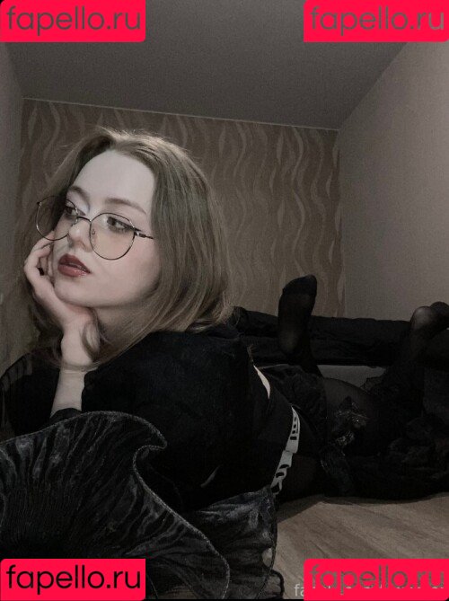 Vwemor Onlyfans Photo Gallery 