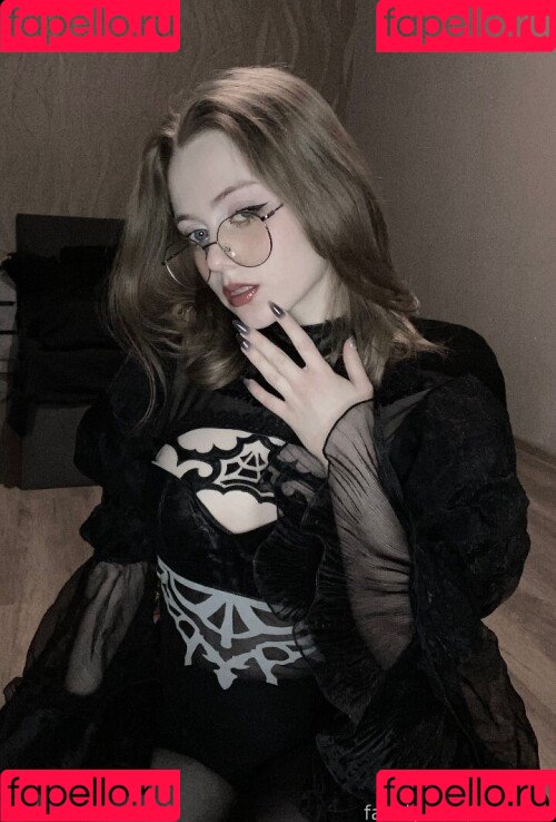 Vwemor Onlyfans Photo Gallery 