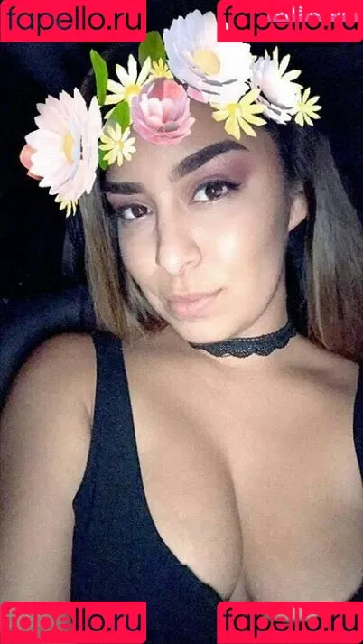 Cecilia Rosales Onlyfans Photo Gallery 