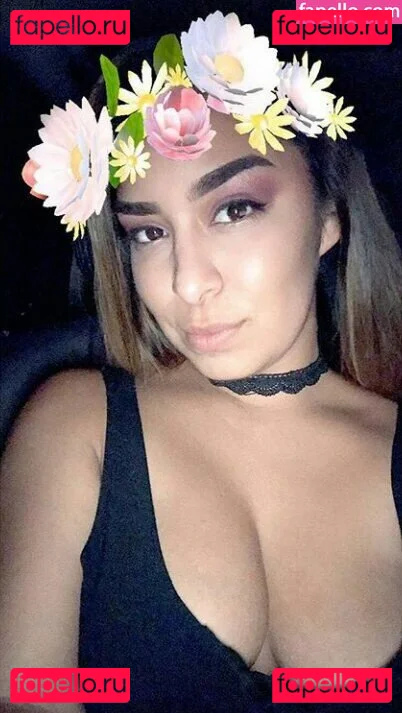 Cecilia Rosales Onlyfans Photo Gallery 