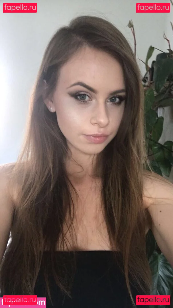 Venus Nordique Onlyfans Photo Gallery 