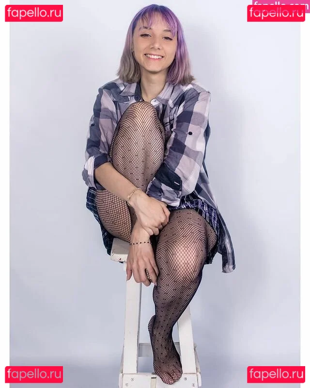 Mahou_gogo Onlyfans Photo Gallery 