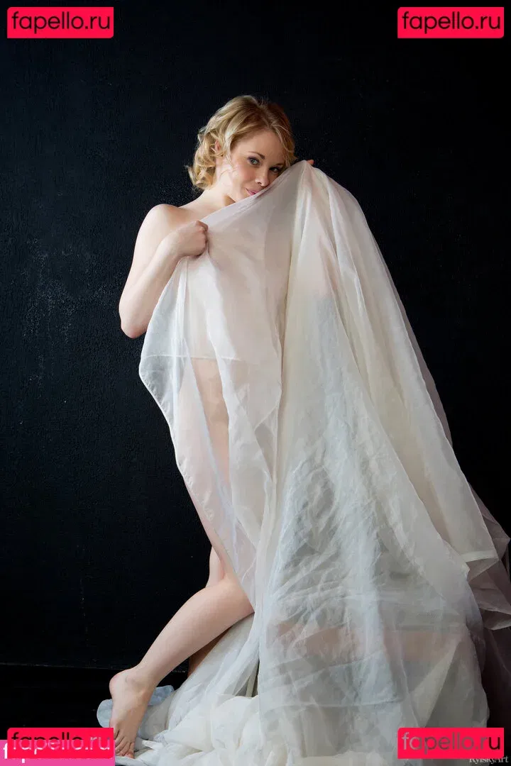 Rylskyart Onlyfans Photo Gallery 