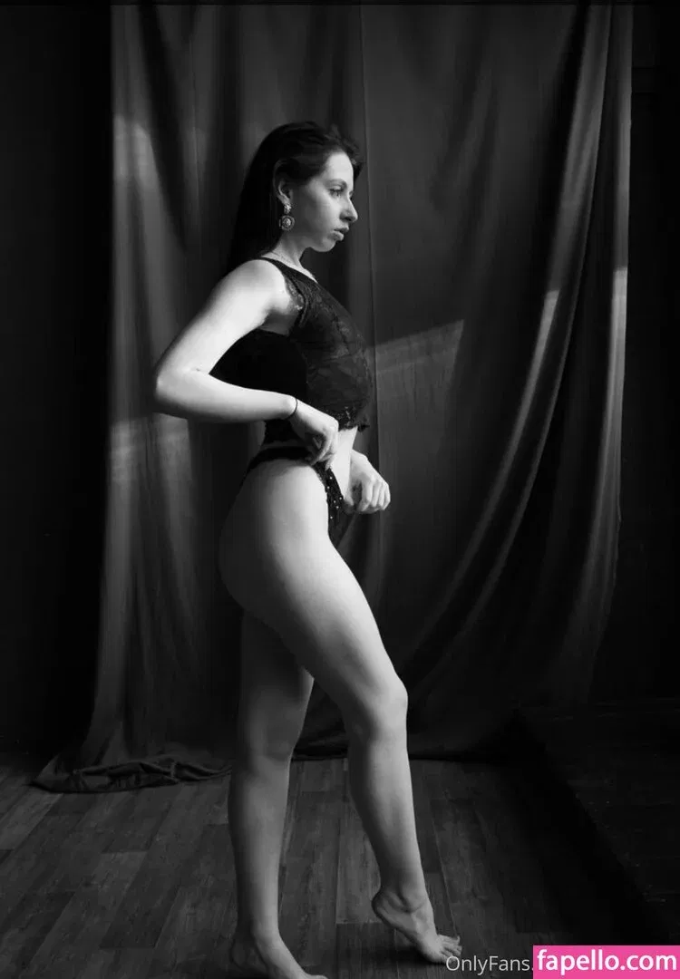 Lolaaasaur Onlyfans Photo Gallery 