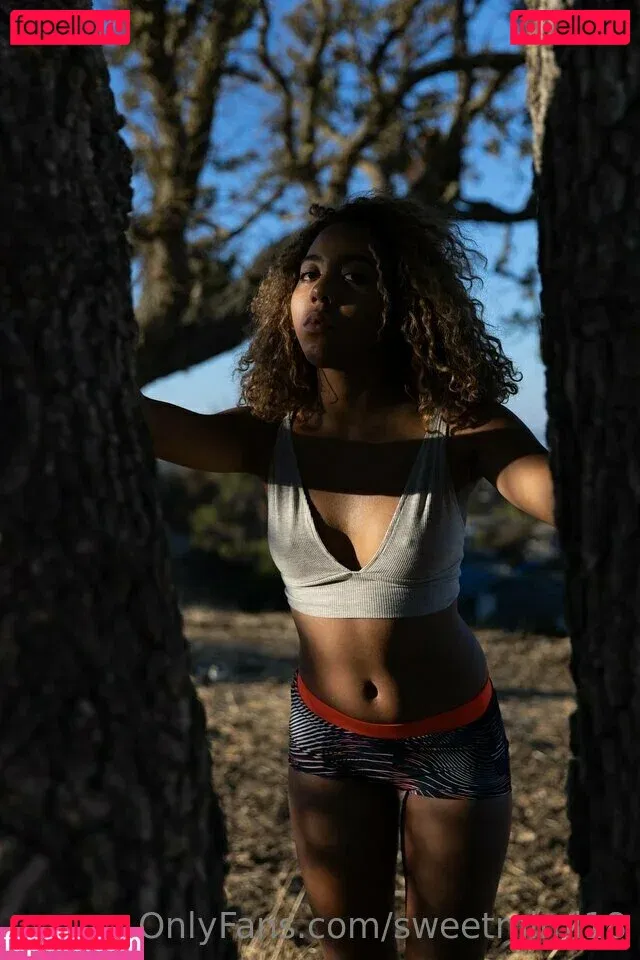 sweetmimi18 Onlyfans Photo Gallery 