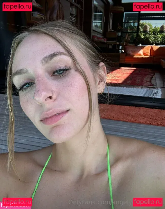 angelyoungsfree Onlyfans Photo Gallery 