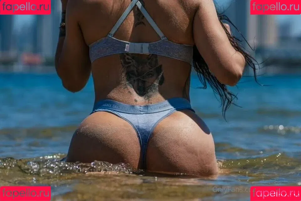 Lobaacosta Onlyfans Photo Gallery 