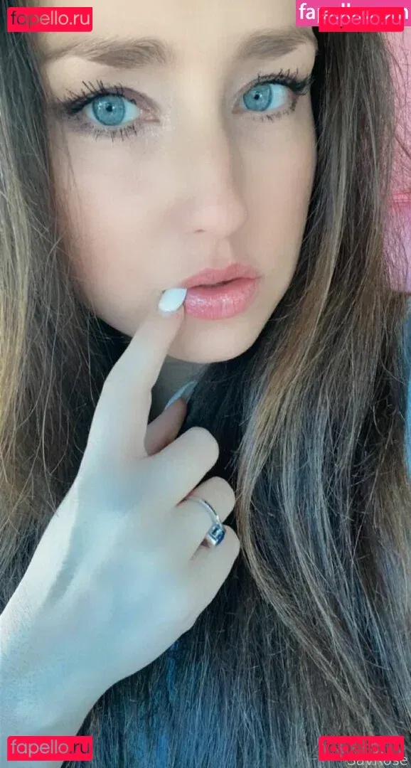 SavRose Onlyfans Photo Gallery 