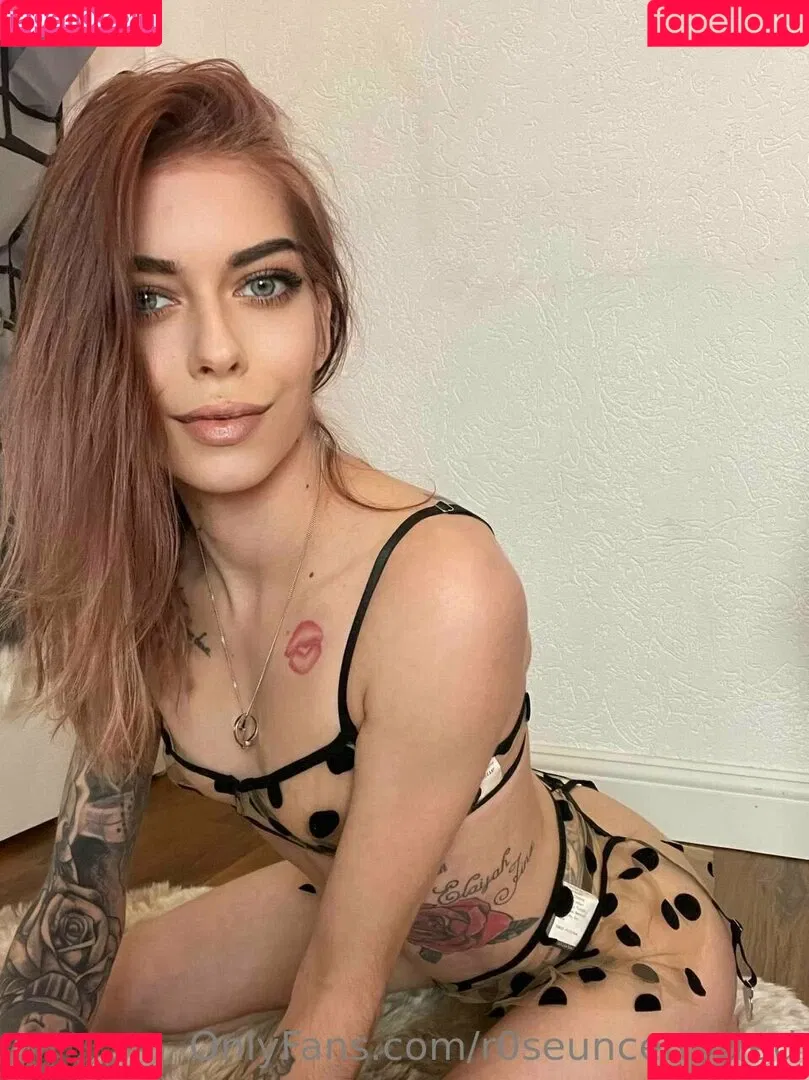 r0seuncensored Onlyfans Photo Gallery 