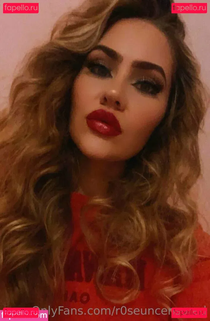 r0seuncensored Onlyfans Photo Gallery 