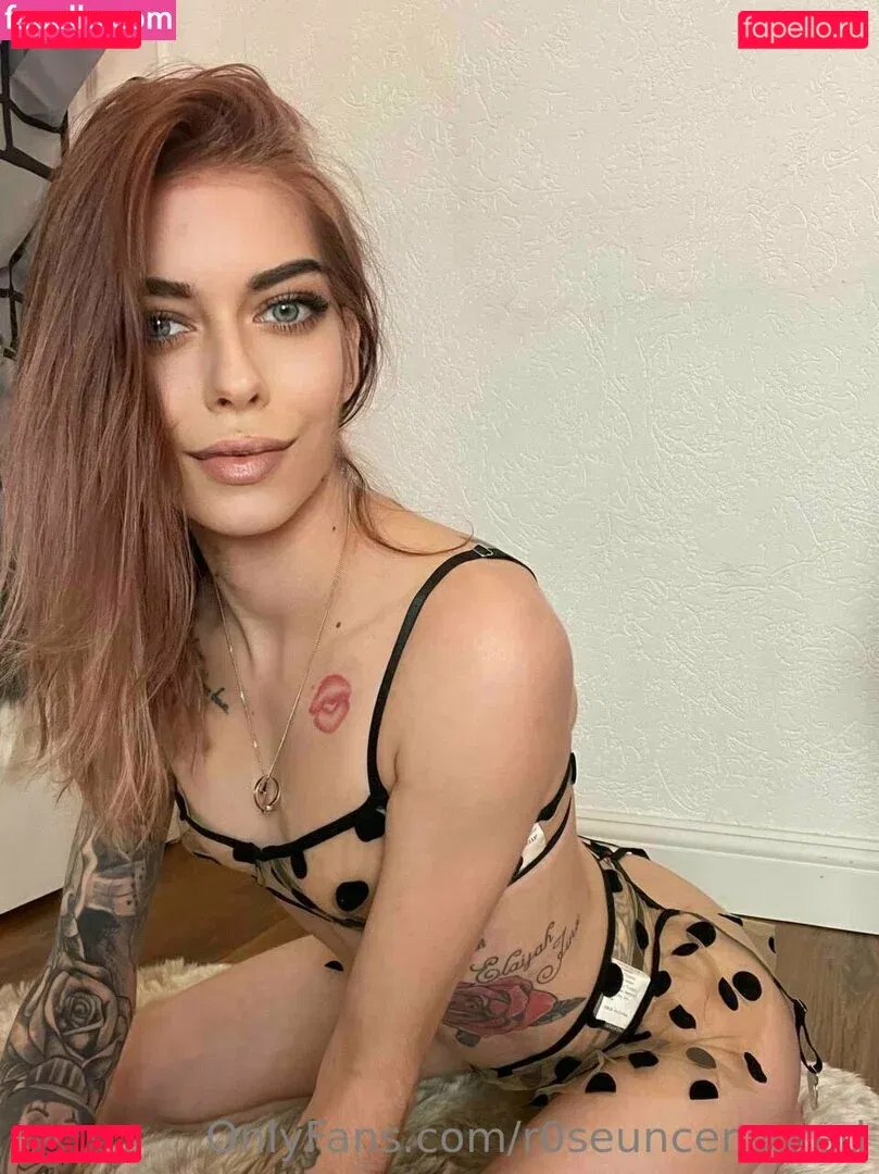 r0seuncensored Onlyfans Photo Gallery 